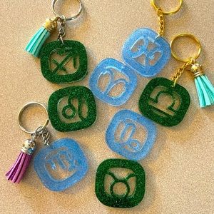🎉🎉HP🎉🎉 Handmade Zodiac Sign Keychains